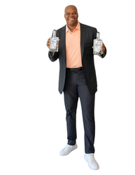 Hooters of Sarasota Hosts Meet and Greet with Baseball Hall of Famer Frank Thomas