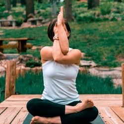 THE YARD AT FISHERS DISTRICT INVITES COMMUNITY TO WEEKLY YOGA CLASS