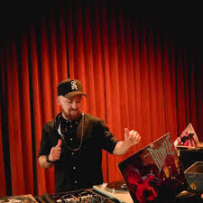 Finest in Funk | All Vinyl Funk DJ Set in Flor Fina