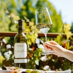 La Mar Bellevue x DeLille Cellars with La Mar Bellevue