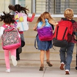 VALENCIA TOWN CENTER INVITES FAMILIES TO A  ‘BACK-TO-SCHOOL BASH’