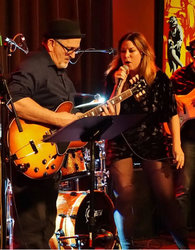 Carmen Ratti Band featuring Jill Dineen