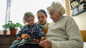 Age Well - Navigating Family Dynamics in Aging and Caregiving