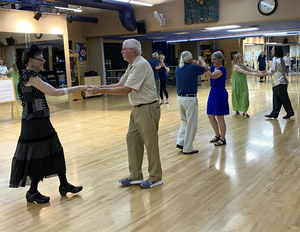 Nightclub Lesson & Social