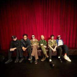 Warmduscher w/ The Silkies