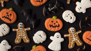Boo it Yourself: Cookie Decorating