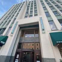 Art Deco Walking Tour in Central Oak Park