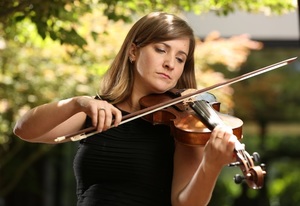 Lindsey Strand-Polyak: Sei sola