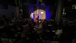 Comedy Oakland at Calabash Sat Sep 20 8pm