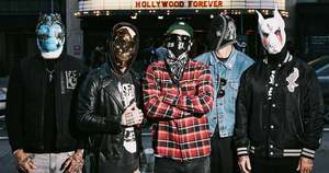 HOLLYWOOD UNDEAD