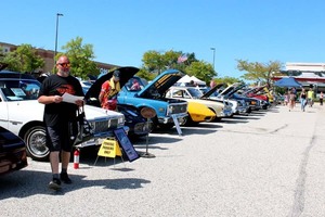 Silver Diner Annual Labor Day Car Show