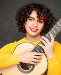 Leonela Alejandro - Classical Guitarist