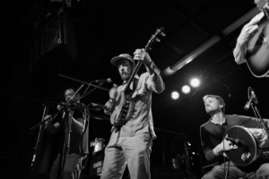 Live Music: Chris Ptasnik and Ela Young of No Name String Band