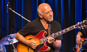 Larry Carlton, Grammy-winning Guitar Legend