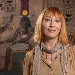 Virtual Egypt: 3D Teaching with Museum Collections