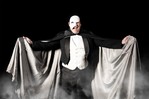 Phantom Of The Opera *Or A Pain In The Mask*