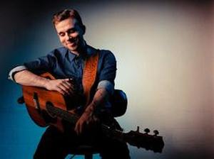 Gareth Pearson at Swallow Hill Music