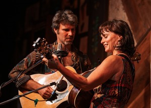 Goodnight Moonshine – Dynamic Duo of Molly Venter (of Red Molly) and Eben Pariser, with Alex Radus