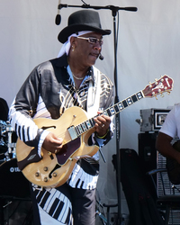 National Smooth Jazz Artist Craig "Thumper" Samuels unleashed at ICON Jazz Lounge!