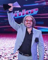 Adam David Live - Winner of the Voice