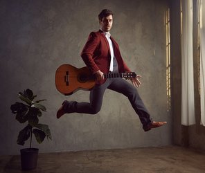 Grammy nominated guitarist performs at Noontime Concerts