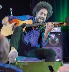 Diego Figueiredo + 1