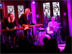 Bees Deluxe play "Lose Your Blues" at the Bull Run