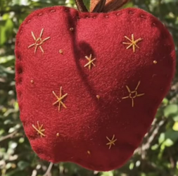 Kingsburg Library - Teen Felt Apple Keychain Take and Make Craft