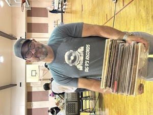 BIG VINYL SALE! The Plainville Record Riot! Sun October 19th! 1000s of LPs/CDs. Multiple dealers!