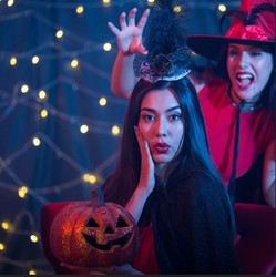 JACK LONDON SQUARE HOSTS HALLOWEEN SELFIE FUN