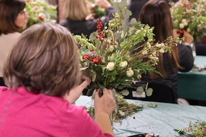 Winter Floral Arrangement Workshop | Buffalo and Erie County Botanical Gardens