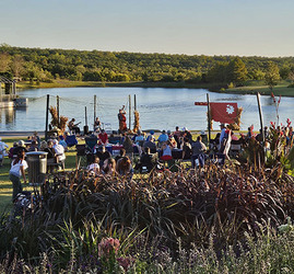 Bands & Blooms: Stephanie Oliver Trio