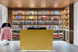 Needles & Strings: Vinyl Guitar Night at The Gunter Hotel