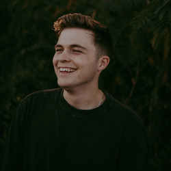 Josiah Queen at Arlene Schnitzer Concert Hall