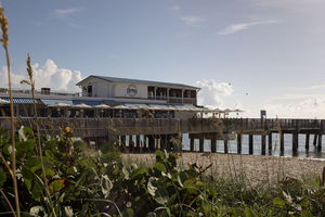 Community Beach Clean-Up with Benny’s on the Beach & Loggerhead Marinelife Center