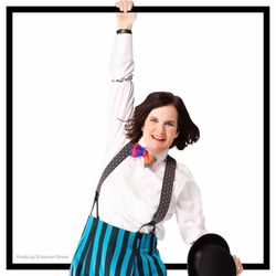 Paula Poundstone Performs at GLAZER HALL