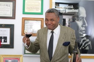 ESC's Darryl Maximilian Robinson Provides A 2017 Video Theatre Visit To His Awards Room