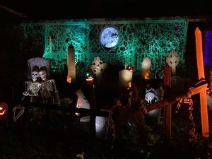 Evil Vines Cemetery Trick or Treat