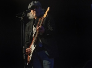 Australian born, Guitar driven Michael Charles & his band at Downunder Bar in Des Moines Iowa