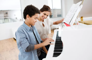 Free Trial Piano Lesson! Every Saturday in 2025
