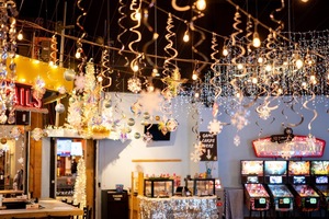 Winter Wonderland Pop-Up Jingle Bar in the Fair on 4 at MOA