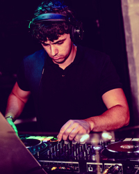 DJ Barnhouse ( New Years)