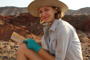 Science Spotlights: Why Do We Walk on Two Legs? Ask a Leaf!