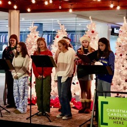 MISSION VALLEY PRESENTS CHRISTMAS CAROLING WITH TRINITY THEATRE