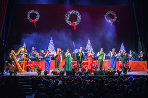 This Christmas “Sounds of Christmas” -A Festive Christmas Experience at the Oaks Theater Dec. 7th