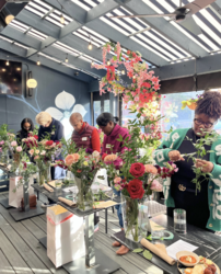 Sip & Stem: Vibrant Winter Bouquet Class