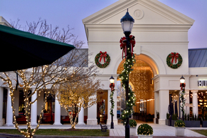 Phillips Place Holiday Stroll