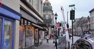 Waukesha Jolly Days Art Crawl