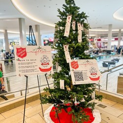 ANNAPOLIS MALL SALVATION ARMY ANGEL TREE
