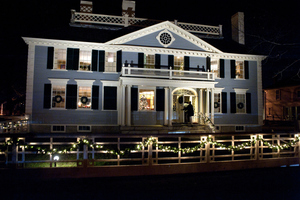 Home for the Holidays Candlelight Tours at Salisbury Mansion